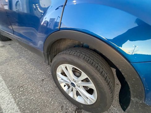 Used 2019 Ford Escape SE image 9