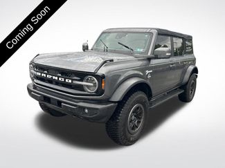 Used 2022 Ford Bronco Outer Banks w/ Sasquatch Package AWD/4WD video 1