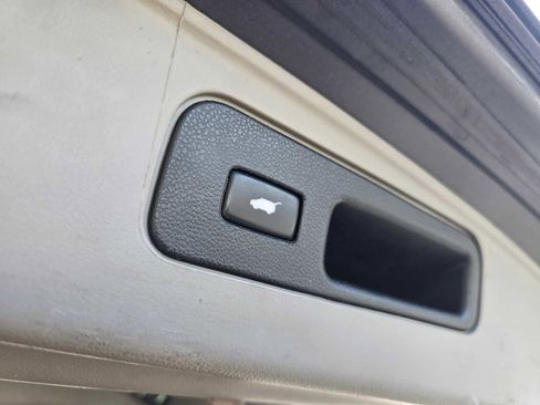 Used 2015 Honda Pilot Touring image 18