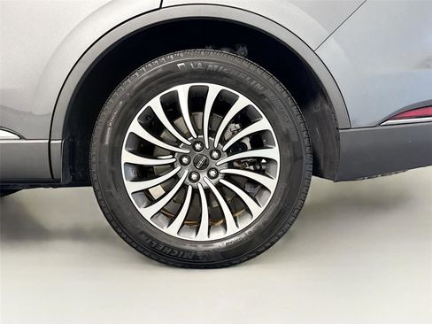 Used 2023 Lincoln Aviator Reserve AWD/4WD image 36