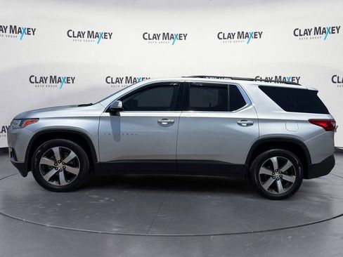 Used 2019 Chevrolet Traverse LT w/ LT Premium Package AWD/4WD image 2