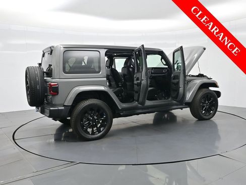Used 2023 Jeep Wrangler Unlimited Sahara w/ Cold Weather Group image 42