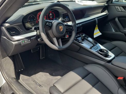 Used 2026 Porsche 911 Targa 4 GTS AWD/4WD image 4