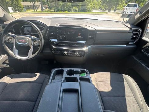 Used 2024 GMC Sierra 2500 SLE w/ SLE Value Package; AWD/4WD image 11
