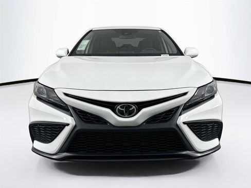 Certified 2024 Toyota Camry SE FWD image 7