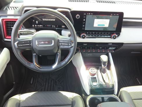 Used 2024 GMC Canyon AT4X AWD/4WD image 11