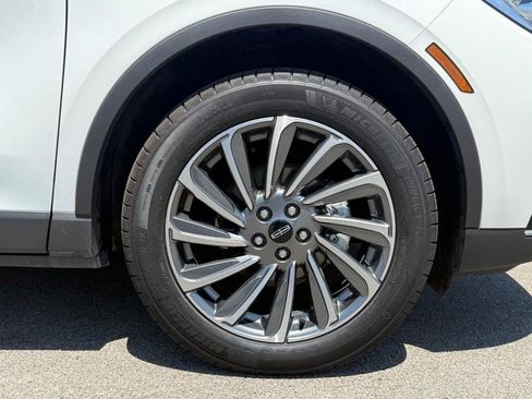 Certified 2023 Lincoln Corsair Reserve w/ Equipment Group 201A AWD/4WD image 12