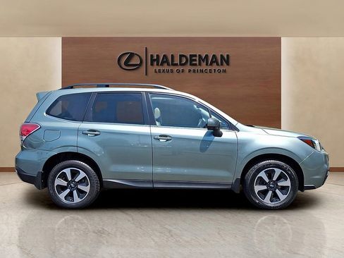 Used 2018 Subaru Forester 2.5i Limited AWD/4WD image 7