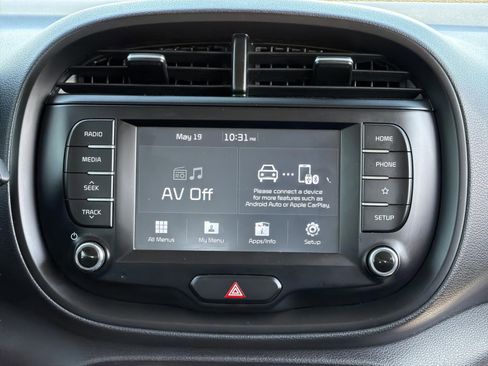 Used 2020 Kia Soul GT-Line FWD image 32