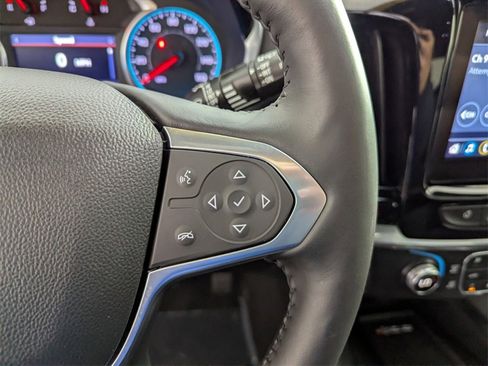 Used 2022 Chevrolet Traverse LT image 22