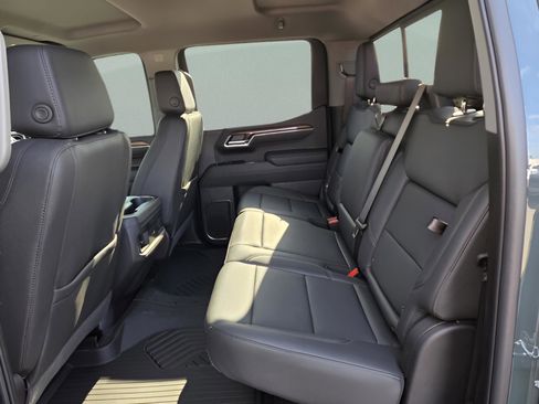 New 2026 Chevrolet Silverado 1500 LT Trail Boss w/ Convenience Package II image 15