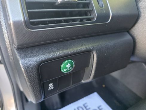 Used 2013 Honda Accord LX image 19