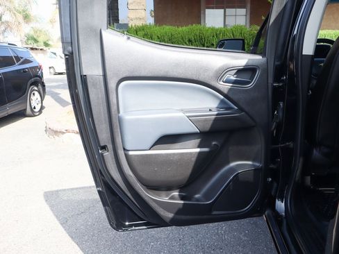 Used 2019 Chevrolet Colorado Z71 image 41