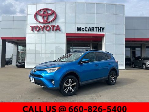 Used 2016 Toyota RAV4 XLE AWD/4WD image 1