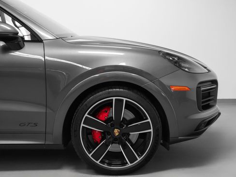 Certified 2021 Porsche Cayenne GTS AWD/4WD image 15
