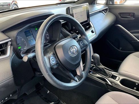 Used 2023 Toyota Corolla Cross S image 17