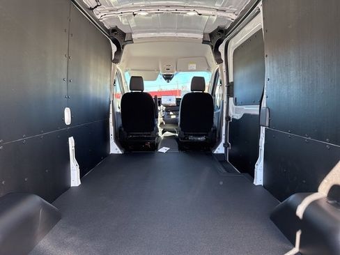 New 2026 Ford Transit 250 148 Medium Roof w/ Load Area Protection Package image 20