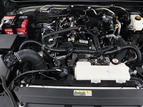 Used 2024 Toyota Tacoma SR5 RWD image 37