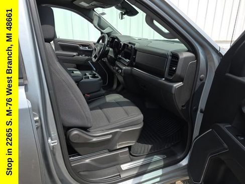 Used 2023 Chevrolet Silverado 1500 LT AWD/4WD image 42