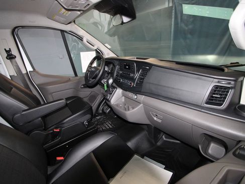 Used 2024 Ford Transit 150 Low Roof RWD image 19