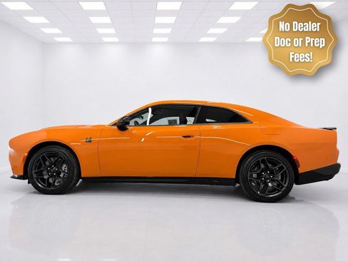 Used 2026 Dodge Charger Scat Pack AWD/4WD image 2