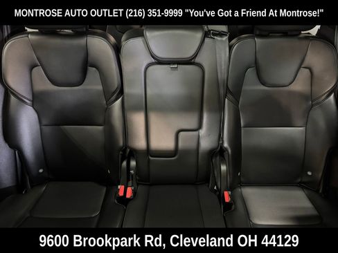 Used 2022 Volvo XC90 T5 Momentum image 30