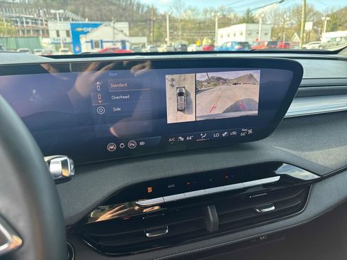 Used 2025 Buick Enclave Preferred image 17