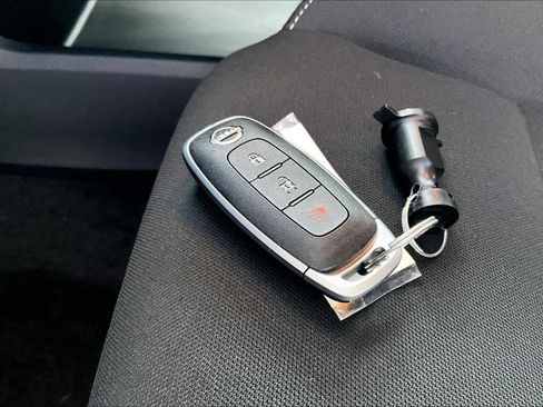 Certified 2023 Nissan Rogue S FWD image 14