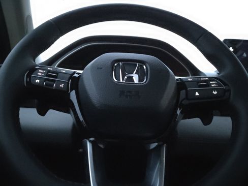 New 2025 Honda Pilot Touring image 29