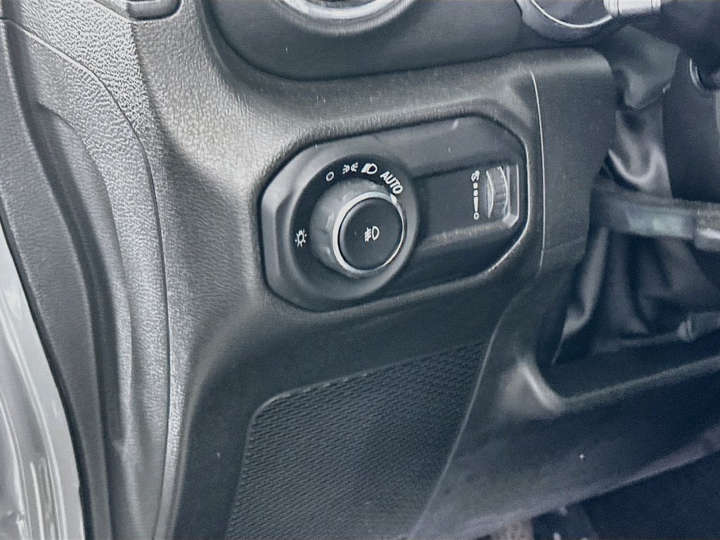 Certified 2023 Jeep Wrangler Unlimited Sahara AWD/4WD image 17