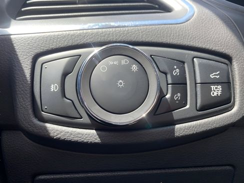 Used 2024 Ford Edge Titanium AWD/4WD image 16