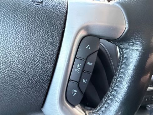 Used 2013 GMC Acadia SLT AWD/4WD image 26