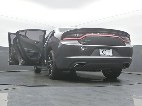 Used 2017 Dodge Charger SXT AWD/4WD image 57