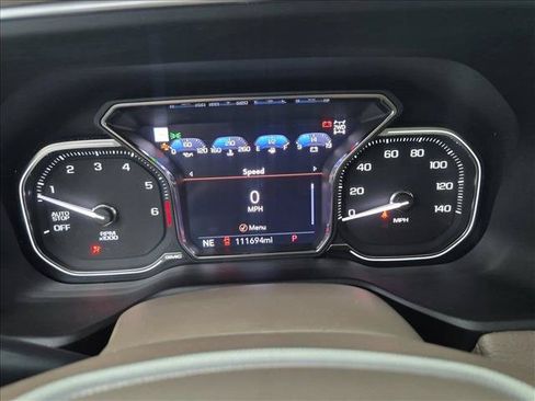 Used 2021 GMC Yukon Denali w/ Denali Premium Package AWD/4WD image 11
