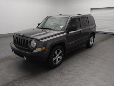 Used 2017 Jeep Patriot High Altitude image 2