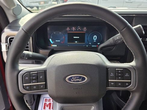 Used 2025 Ford F250 Lariat w/ Black Appearance Package image 25