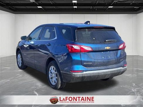 Used 2019 Chevrolet Equinox LT w/ Driver Convenience Package image 3