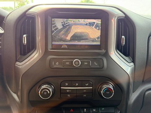 Used 2020 Chevrolet Silverado 1500 Custom w/ Infotainment Package RWD image 23