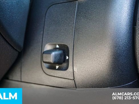 Used 2025 Mercedes-Benz C 300 Sedan image 46