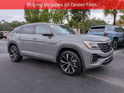 Used 2024 Volkswagen Atlas Cross Sport SEL Premium R-Line AWD/4WD image 2
