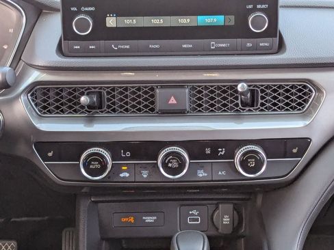 Certified 2025 Acura Integra Premium image 21