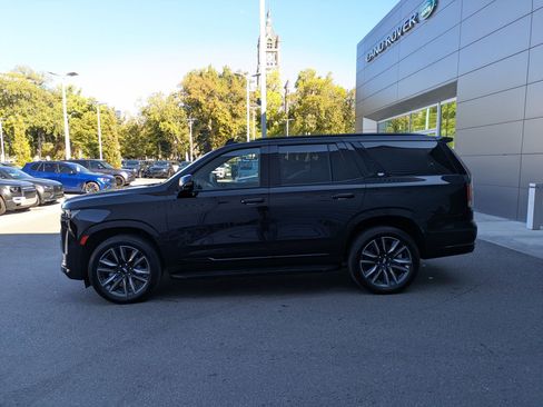 Used 2024 Cadillac Escalade Sport image 7