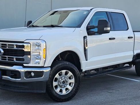 Certified 2024 Ford F250 XLT AWD/4WD image 1