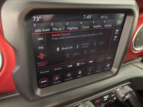 Used 2020 Jeep Gladiator Rubicon AWD/4WD image 36