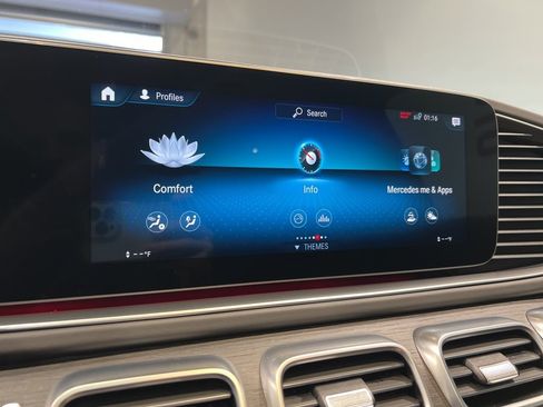 Used 2021 Mercedes-Benz Maybach GLS 600 4MATIC image 25