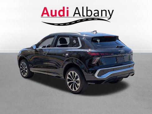 New 2026 Audi Q3 quattro 2.0T AWD/4WD image 5