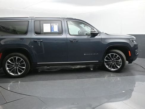 Used 2023 Jeep Wagoneer L Series III w/ Premium Group I AWD/4WD image 6