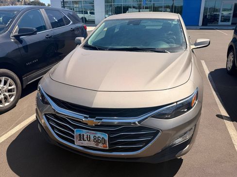 Used 2023 Chevrolet Malibu LT FWD image 3
