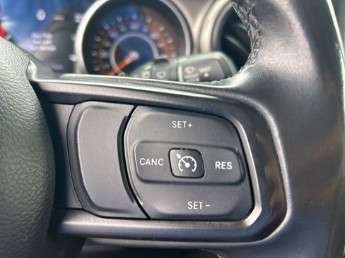 Used 2020 Jeep Wrangler Willys image 38