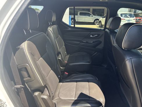 Used 2023 Chevrolet Traverse Premier w/ Redline Edition FWD image 8